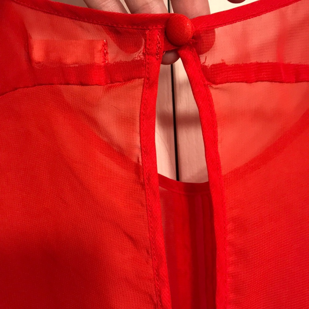Red Flowy Open Back Blouse - Picture 6 of 6